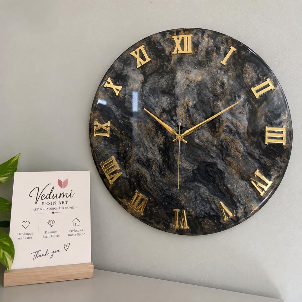 Black & Gold Marble Wall Clock - રેઝિન આર્ટ in અમદાવાદ